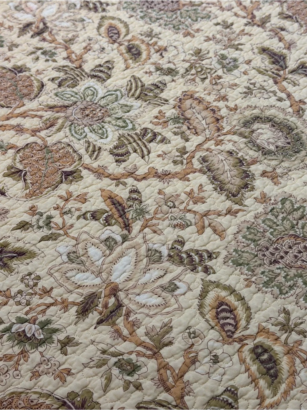 Reversible comforter tan floral and green stripe